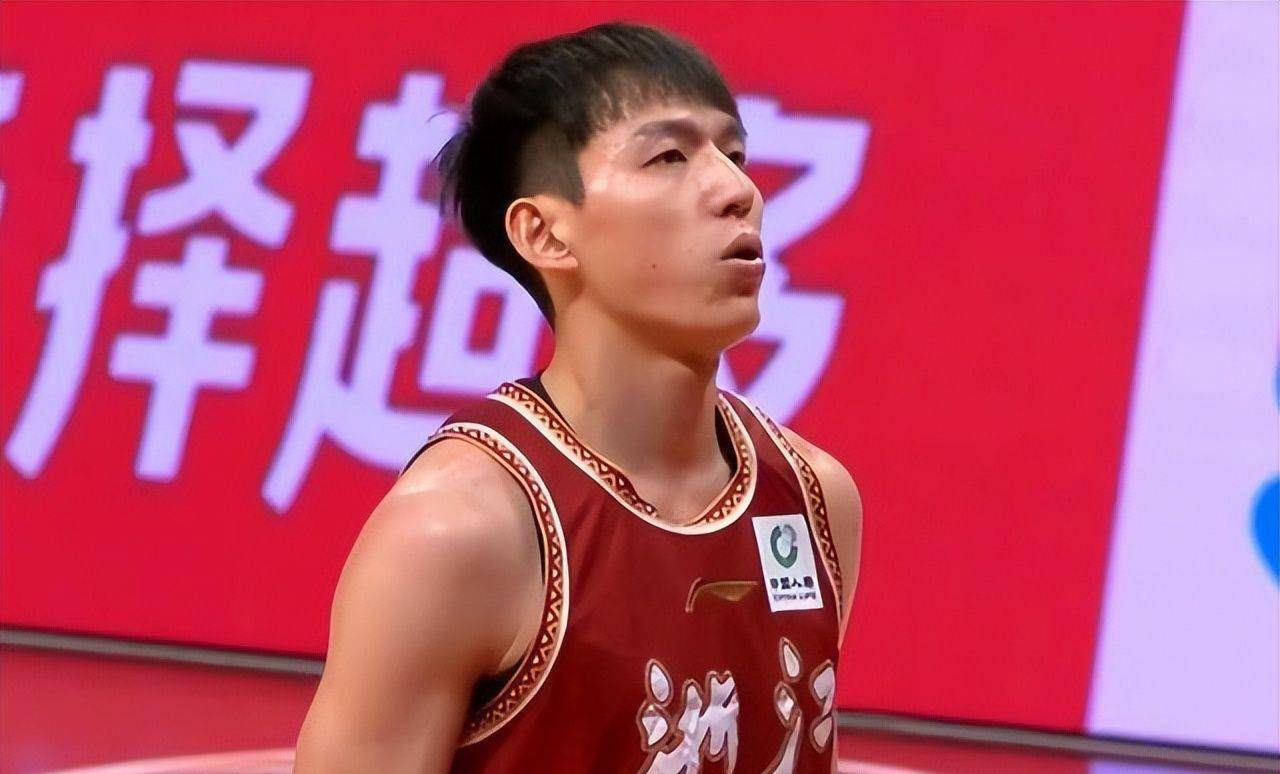 乐鱼体育官方-东莞队三分雨连连，高效攻势奏效